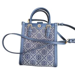 ✨ NWT - Tory Burch Mini T Monogram Jacquard N/S Tote – Tory Navy